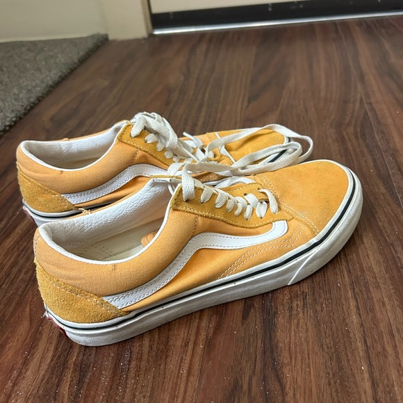 low top yellow vans women’s - Picture 2 of 4